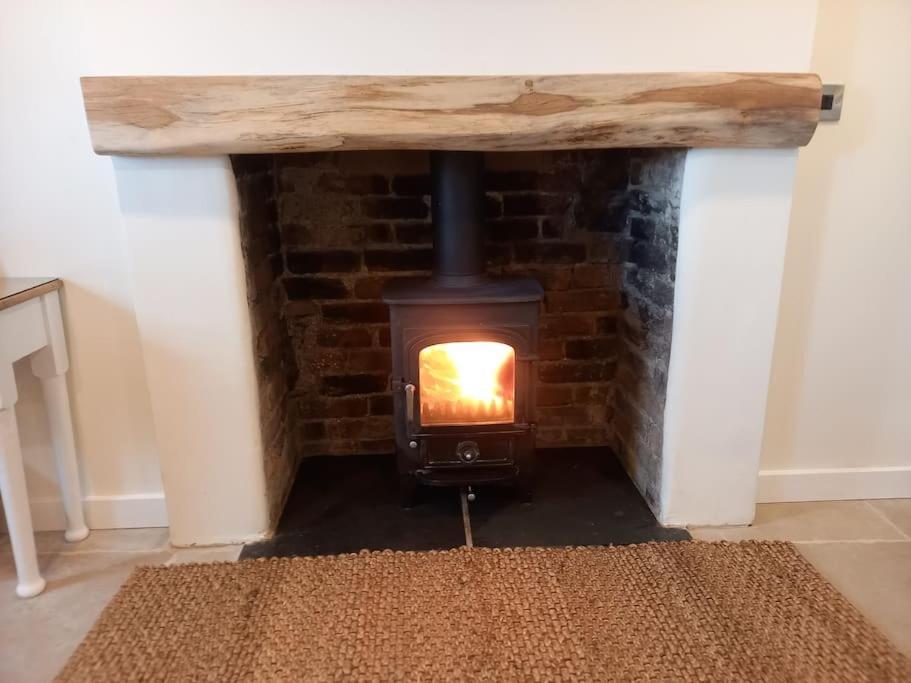 Cosy 2 Bed Cottage Between Snowdonia And The Sea Llandegai Exterior foto