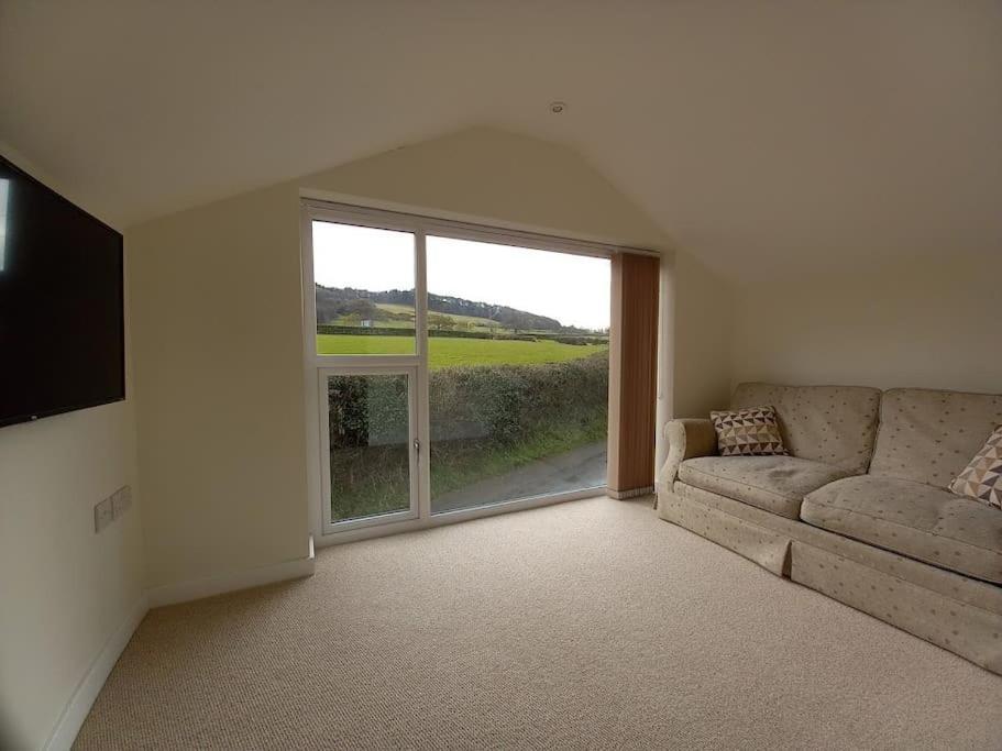 Cosy 2 Bed Cottage Between Snowdonia And The Sea Llandegai Exterior foto